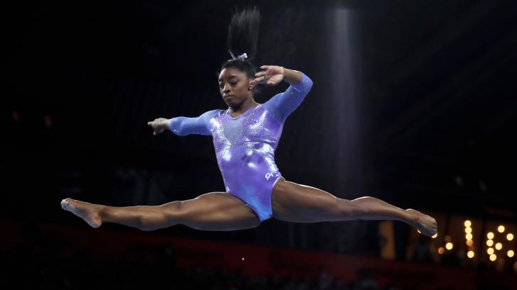 Simone Biles se convierte en la gimnasta con más medallas de la historia de los Mundiales