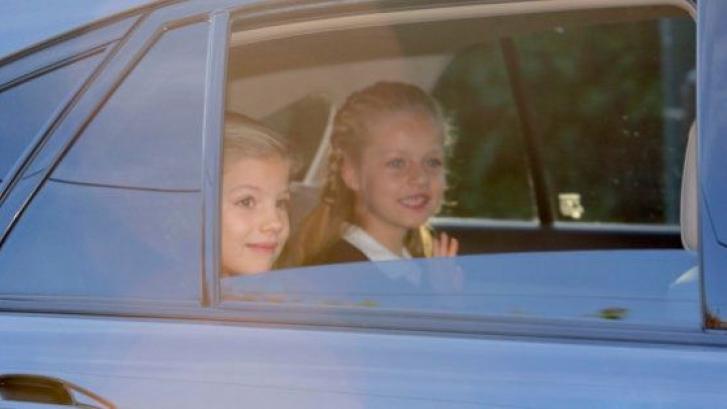 La princesa Leonor y la infanta Sofía vuelven al colegio: las fotos del primer día de clase