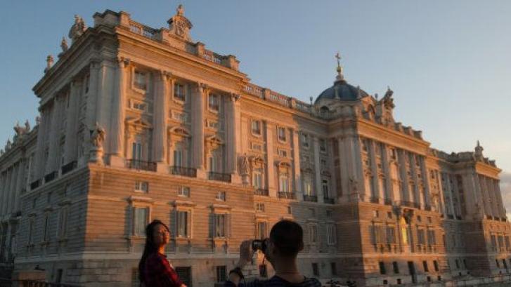 Juan Carlos I traslada su oficina al Palacio Real de Madrid