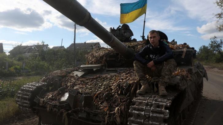 Ucrania intenta rodear Liman, una posición rusa clave en Donetsk