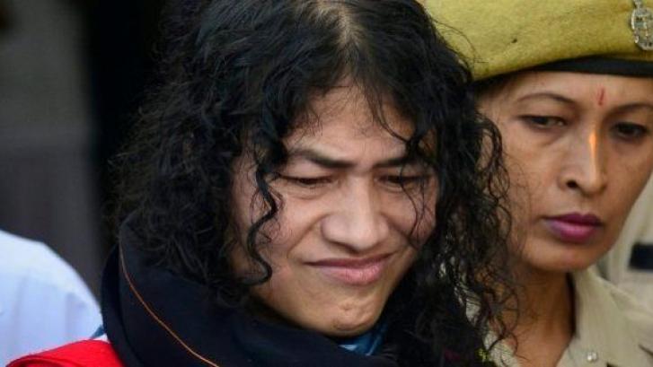 La activista india Irom Sharmila abandona su huelga de hambre después de 16 años