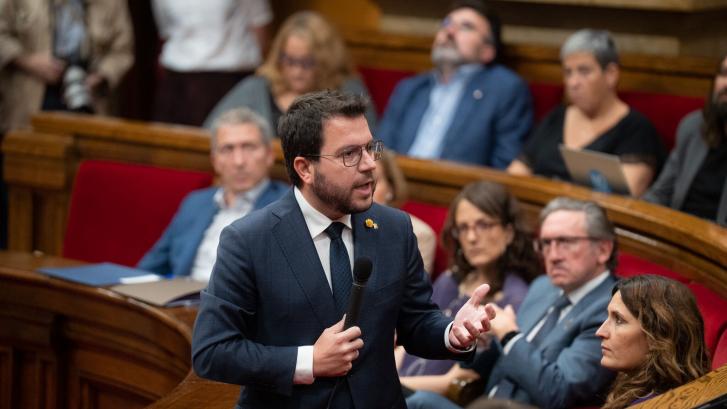 El Parlament rechaza que Aragonès se someta a una cuestión de confianza con la abstención de Junts