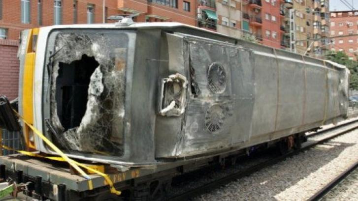 La juez imputa a tres directivos del metro de Valencia por el accidente de 2006