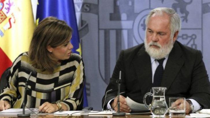 Sáenz de Santamaría evita condenar las declaraciones de Cañete sobre Valenciano