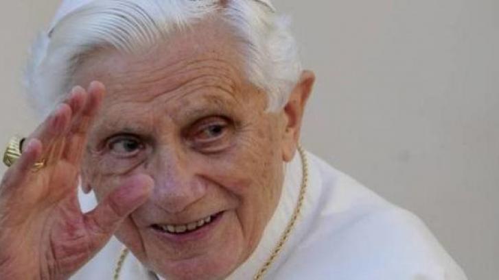 Benedicto XVI renunció porque no podía 