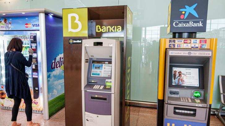 Qué supone la fusión de CaixaBank y Bankia y cómo te puede afectar