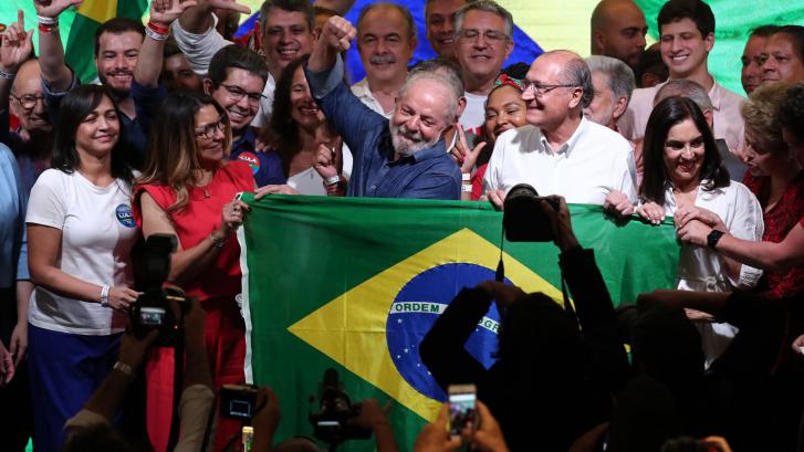 Álbum: así se vivió la victoria de Lula en Brasil