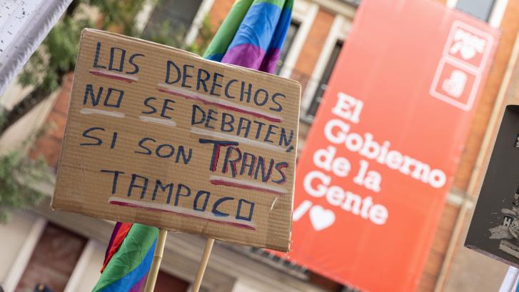 Ley Trans: El PSOE se enfrenta a la soledad en el Congreso por no retirar sus enmiendas