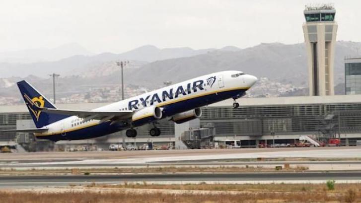 El Supremo declara nula por abusiva la cláusula de Ryanair que permite mandar el equipaje en un vuelo distinto