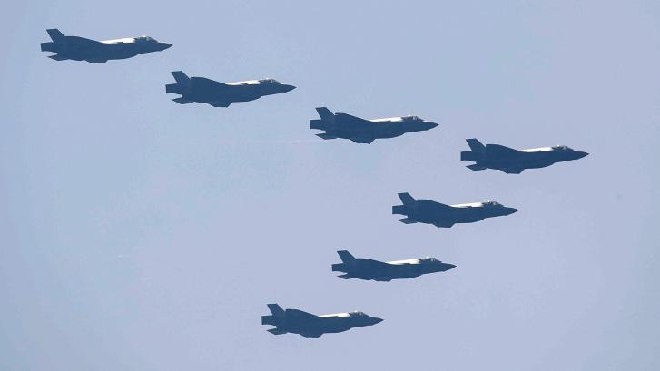 Seúl moviliza aviones de combate al detectar un gran despliegue aéreo norcoreano