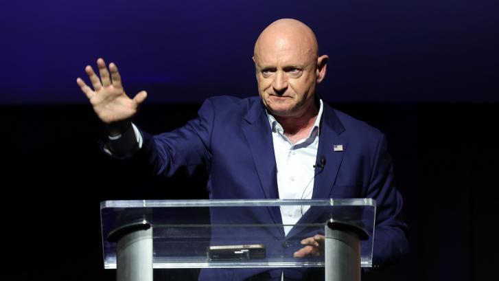 El Partido Demócrata revalida el escaño de Arizona y se acerca a la mayoría en el Senado