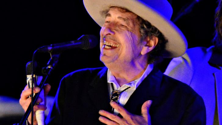 Una mujer acusa a Bob Dylan de haber abusado sexualmente de ella a los 12 años