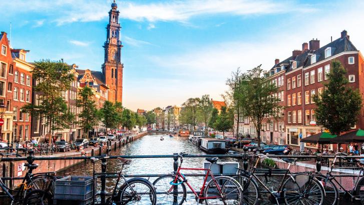Holanda paga a sus habitantes por ir en bici al trabajo