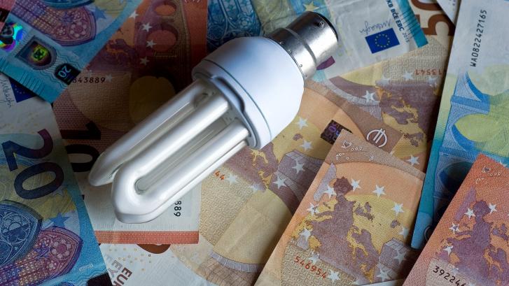 El precio de la luz vuelve a subir tras un respiro de tres días: será el lunes más caro de la historia