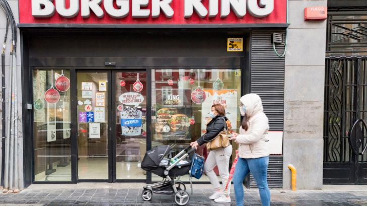 Burger King se ve obligado a pedir disculpas por su campaña de Semana Santa en Sevilla
