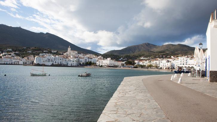 Más de 100.000 personas lo han decidido: este es el pueblo costero más bonito de España