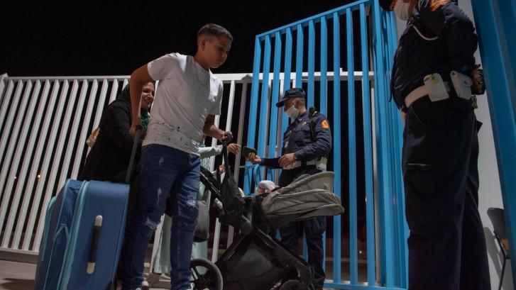 Ceuta y Melilla reabren sus fronteras con Marruecos tras más de dos años cerradas por la pandemia