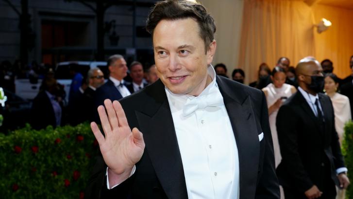 Musk exige a los empleados de Tesla volver al trabajo presencial o marcharse