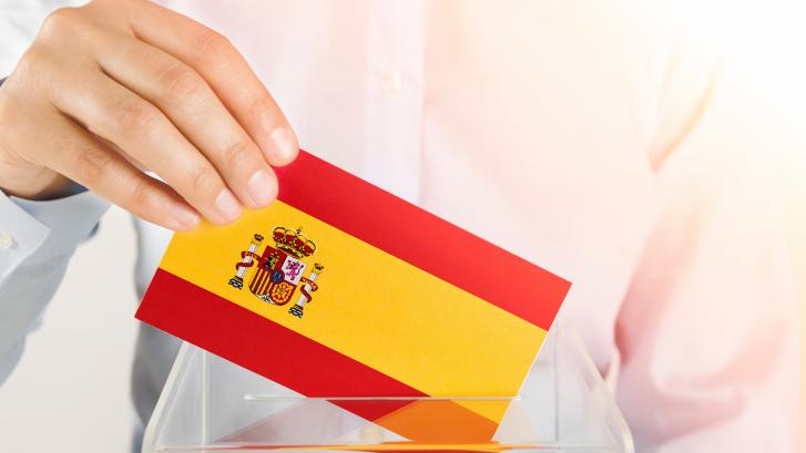 La odisea de ejercer tu derecho si vives fuera de España