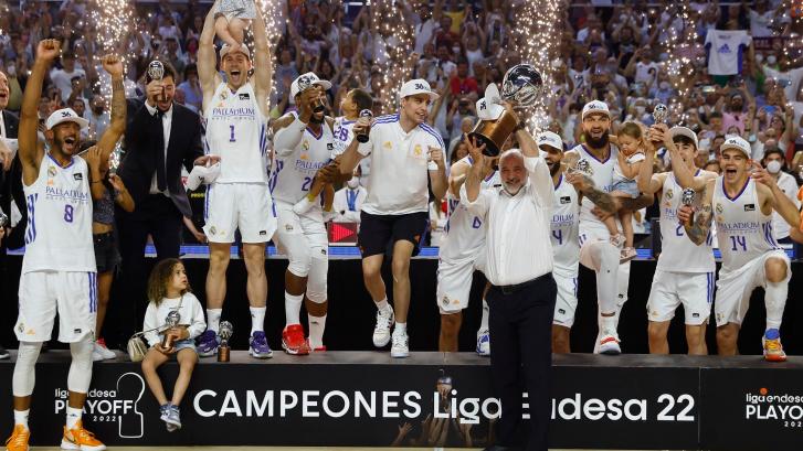 El Madrid, campeón de la Liga de baloncesto tras ganar en el cuarto partido al Barça