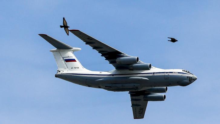 Al menos cuatro muertos al estrellarse en Rusia un avión de transporte militar