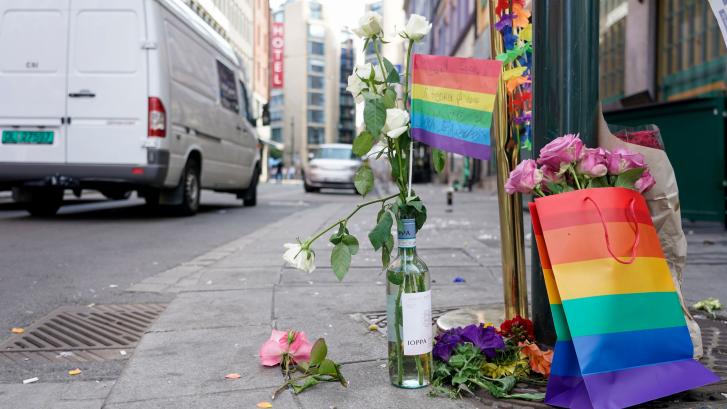 La Policía noruega confirma dos muertos y 21 heridos en el ataque terrorista a un pub LGBTI de Oslo