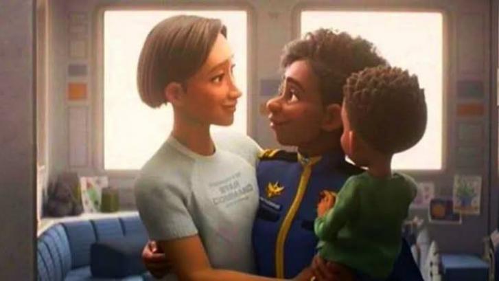 ¿Es para tanto? La respuesta de los peques al beso entre dos mujeres en 'Lightyear'
