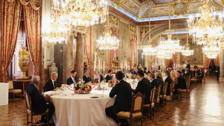 La foto de la cena en el Palacio Real da que hablar: sí, tuvieron que estar sentados al lado