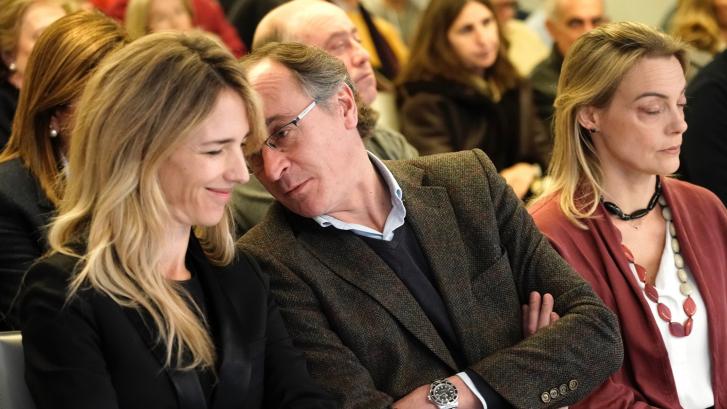 El PP firma el acuerdo de coalición con Cs para las elecciones vascas con la candidatura de Alonso en el aire