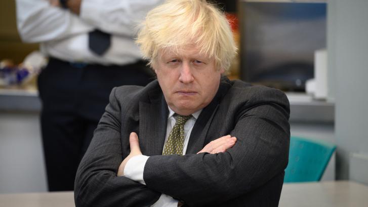 Johnson pide a los 'tories' apoyar como sucesor a 