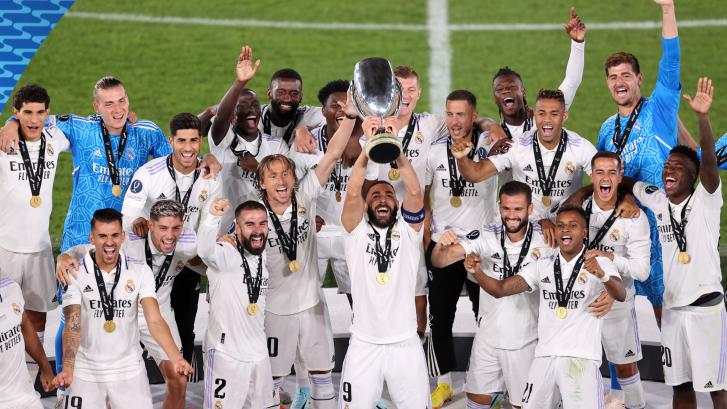 El Real Madrid gana su 5ª Supercopa de Europa con un histórico Benzema