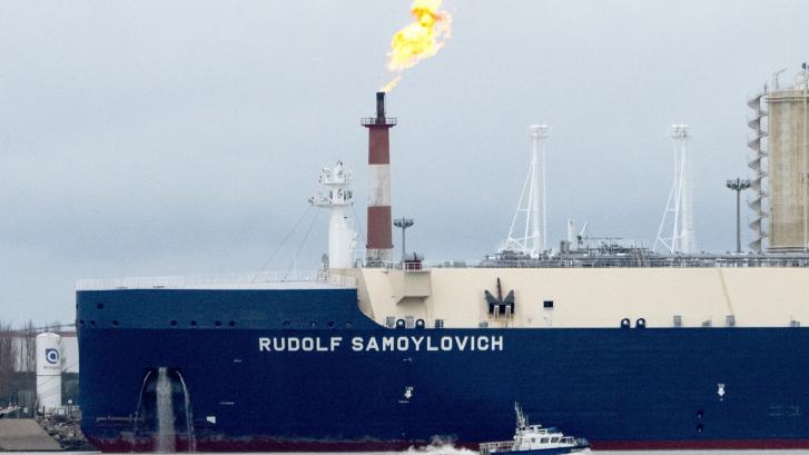 España fue el mayor importador mundial de gas ruso por barco en julio y agosto