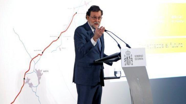 Rajoy cree que la economía española mejorará pese a la crisis catalana