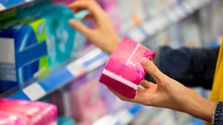 El Gobierno anuncia la bajada del IVA de los productos de higiene menstrual al 4%