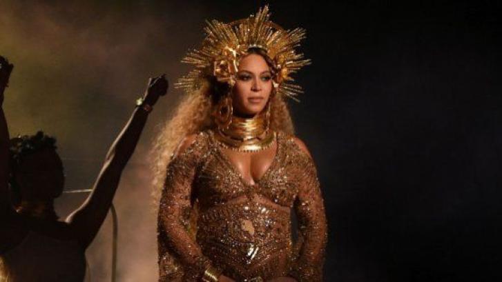El detalle egocéntrico que nadie notó en este vestido de Beyoncé