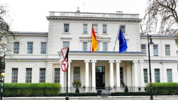 La embajada en Reino Unido creará una ventanilla para resolver dudas de los españoles sobre el Brexit