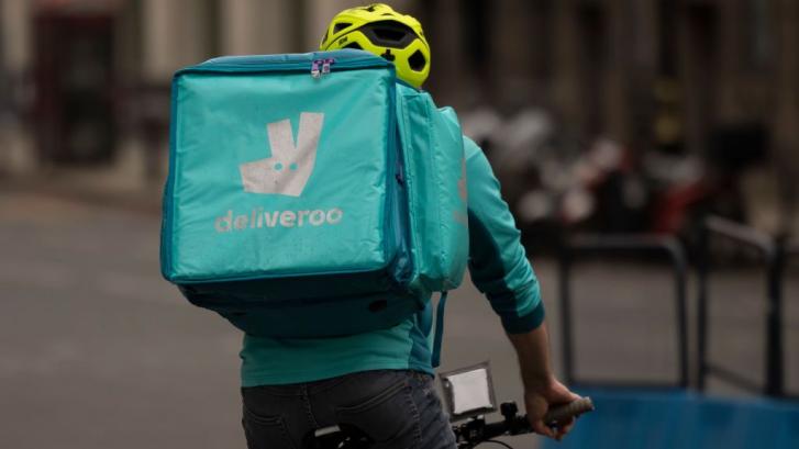 El Gobierno aprueba la ley riders que obliga a las plataformas a contratarlos