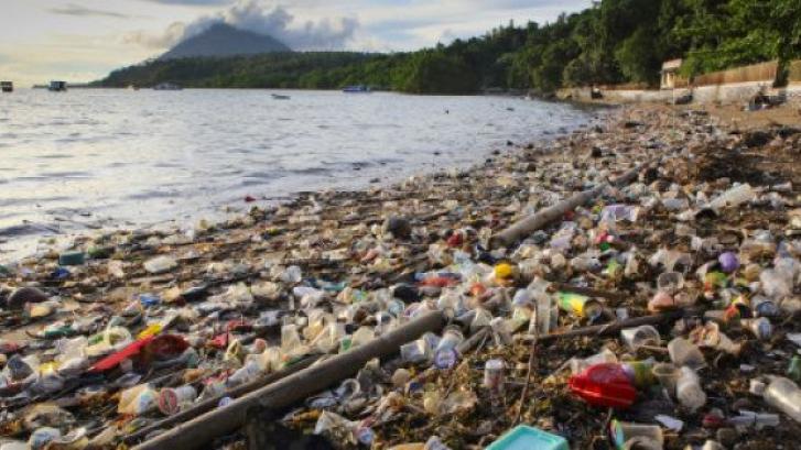 El 87% de la basura recogida en las playas españolas es plástico