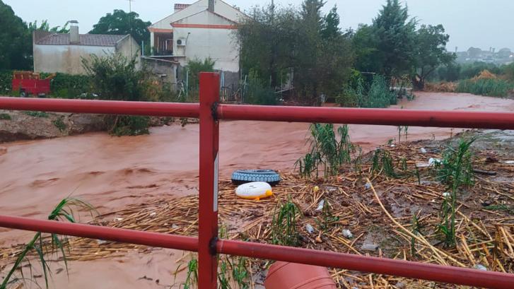 Calles y viviendas inundadas y otras impresionantes imágenes que dejan las lluvias de Huelva, Baleares y Badajoz