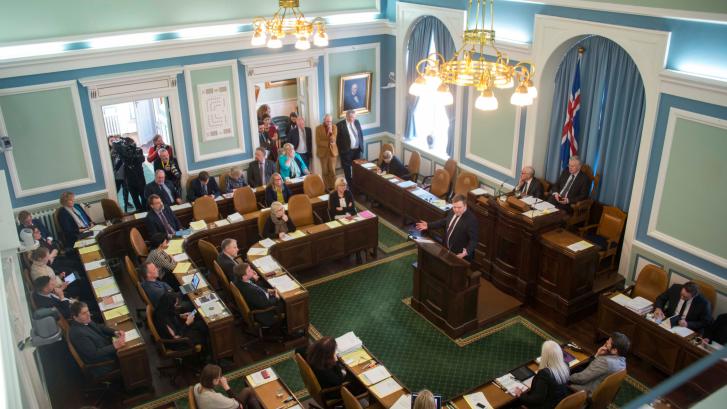 Islandia, primer país de Europa con más mujeres que hombres en el Parlamento