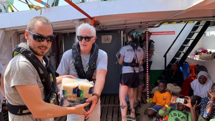 Richard Gere accede a testificar en el juicio contra Salvini por impedir el desembarco del Open Arms