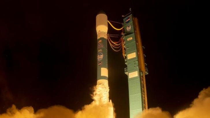 La NASA lanza un nuevo satélite para medir el deshielo de los polos de la Tierra