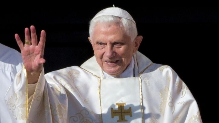 Benedicto XVI siente 