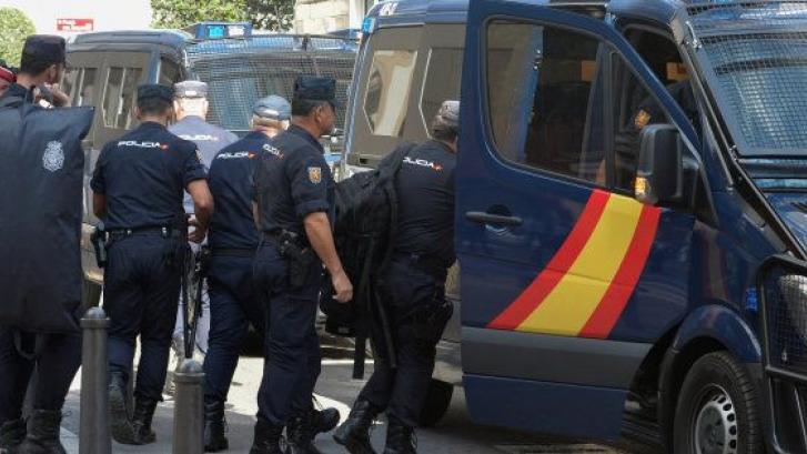 Absuelto un policía acusado de pegar un puñetazo a un joven el 1-O en Lleida