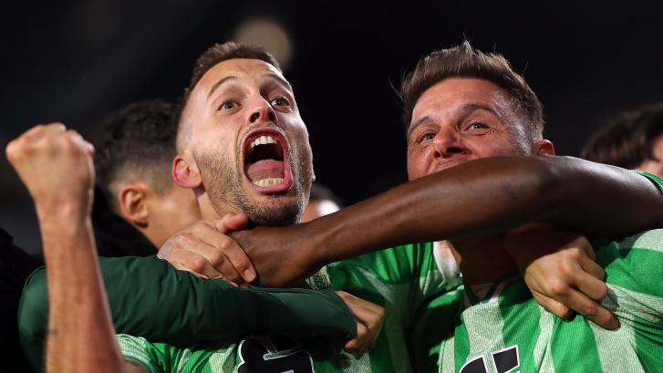 El Real Betis se mete en 'su' final de Copa con un gol de Borja Iglesias en el descuento