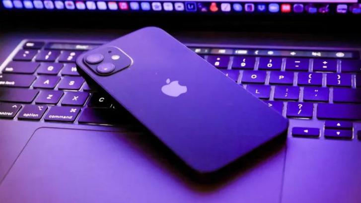 Cómo ceder los datos de tu iPhone si mueres: así funciona el legado digital de Apple