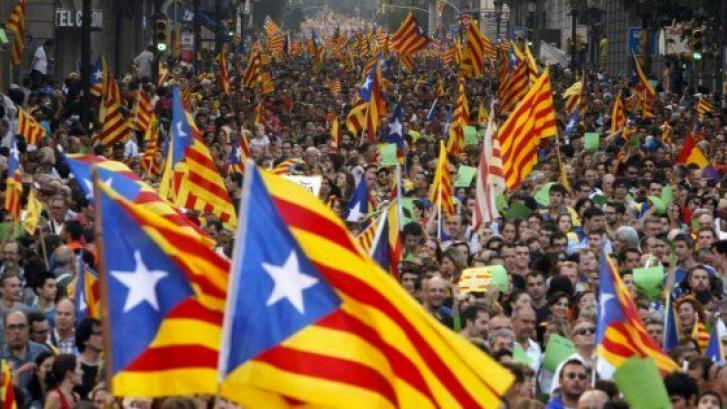 El Parlament tramita la reforma del reglamento que permite la ruptura exprés con España