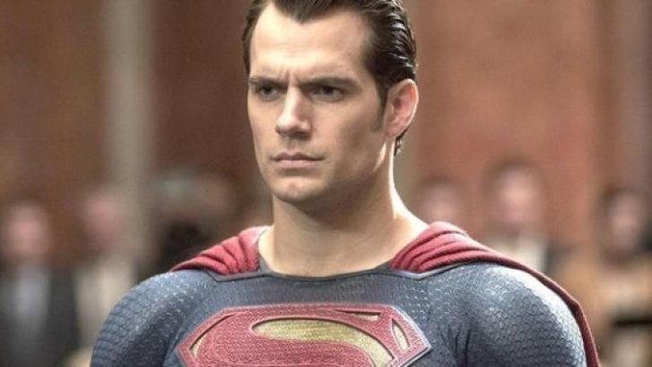 Henry Cavill no podía afeitarse para hacer de Superman y lo han solucionado así