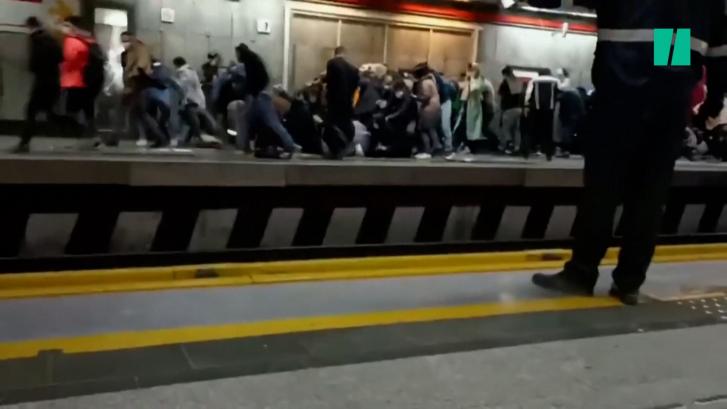 El metro de Teherán se convierte en lugar de protesta contra el gobierno de Irán