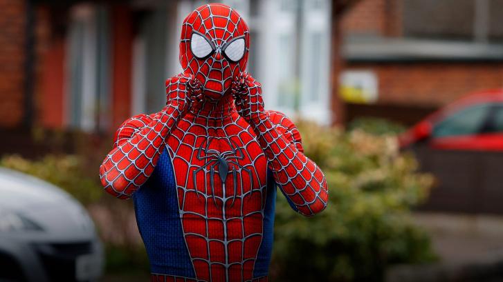 Spider-Man visita Reino Unido por una buena razón